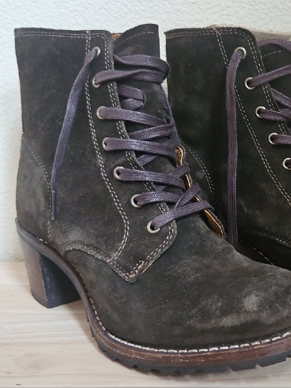 Frye Sabrina Women's Suede Lace-Up Ankle Boots in Dark Brown